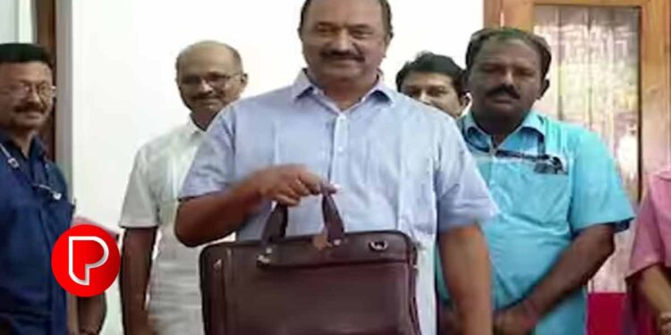 തകരില്ല കേരളം ; തകര്‍ക്കാനാവില്ല കേരളത്തെ ; ബജറ്റ് അവതരണത്തിനിടെ കേന്ദ്രസർക്കാരിനെതിരെ രൂക്ഷവിമർശനം