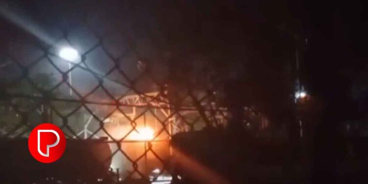 കോഴിക്കോട് എലത്തൂരിൽ ഇന്ധനവുമായെത്തിയ ചരക്ക് ട്രെയിനിന് തീപിടിച്ചു; ഒഴിവായത് വൻ ദുരന്തം