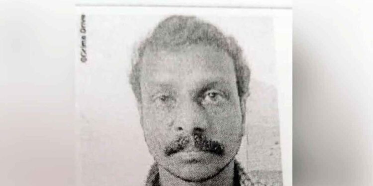 കളിക്കുന്നതിനിടയില്‍ എടുത്തുകൊണ്ടുപോയി അഞ്ച് വയസ്സുകാരിക്ക് പീഡനം; പ്രതിക്ക് 20 വര്‍ഷം കഠിനതടവും പിഴയും; നരിക്കുനി, വരിങ്ങലോറമ്മേല്‍ ദിനേശനെയാണ് (50) കോഴിക്കോട് അതിവേഗ പോക്‌സോ കോടതി ജഡ്ജി രാജീവ് ജയരാജ് ശിക്ഷിച്ചത്