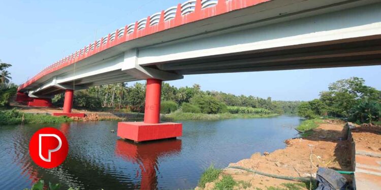 പഴയ പാലം ഓർമ്മയായി; ചെട്ടിക്കടവിൽ പുതിയപാലം ഉദ്ഘാടനത്തിന് സജ്ജം; വയനാട് ഭാഗത്തേക്കുള്ള യാത്ര എളുപ്പമാകും
