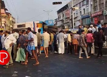 കൊണ്ടോട്ടിയിൽ കെ.എസ്.ആർ.ടി.സി. ബസ് മറിഞ്ഞ് അപകടം; നിരവധി പേർക്ക് പരിക്കേറ്റു