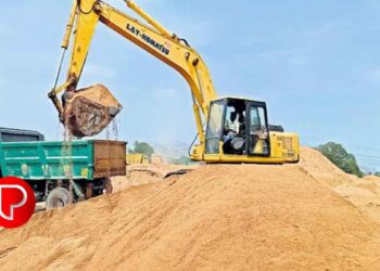 മണല്‍വാരല്‍ മാര്‍ച്ച്‌ അവസാനത്തോടെ തുടങ്ങും; മലപ്പുറത്തിന് ആദ്യ അനുമതി – മന്ത്രി രാജന്‍