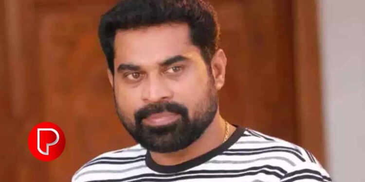 നടൻ സുരാജ് വെഞ്ഞാറമൂടിനെതിരെ കടുത്ത നടപടിയുമായി എംവിഡി ; 3 മാസത്തേക്ക് ലൈസൻസ് സസ്പെൻഡ് ചെയ്യും