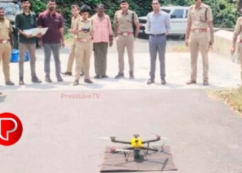 കക്കയത്ത് കർഷകനെ ആക്രമിച്ച്‌ കൊലപ്പെടുത്തിയ കാട്ടുപോത്തിനായി തെർമല്‍ സെൻസർ ഘടിപ്പിച്ച ഡ്രോണ്‍ ഉപയോഗിച്ച്‌ തെരച്ചില്‍ തുടരുന്നു