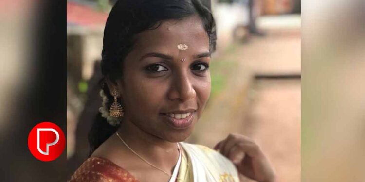 പേരാമ്പ്രയിൽ യുവതിയുടെ മൃതദേഹം തോട്ടിൽ കണ്ടെത്തി ; മൃതദേഹം അര്‍ധനഗ്നയായ നിലയിൽ അന്വേഷണം തുടങ്ങി