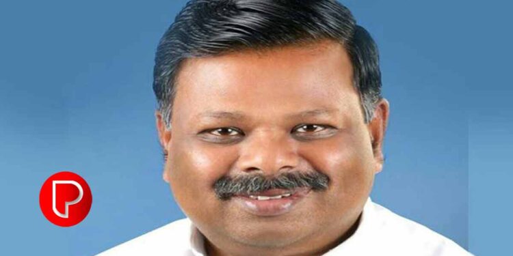 ദേവികുളം മുൻ എംഎൽഎ എസ്.രാജേന്ദ്രൻ ബിജെപിയിക്ക് ; ബിജെപി നേതാക്കള്‍ വീട്ടിലെത്തി