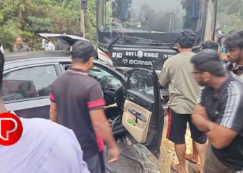 വൈത്തിരിയില്‍ കാര്‍ കെ എസ് ആര്‍ ടി സി ബസിലേക്ക് ഇടിച്ചുകയറി; ഒരു കുടുംബത്തിലെ മൂന്നുപേര്‍ മരിച്ചു