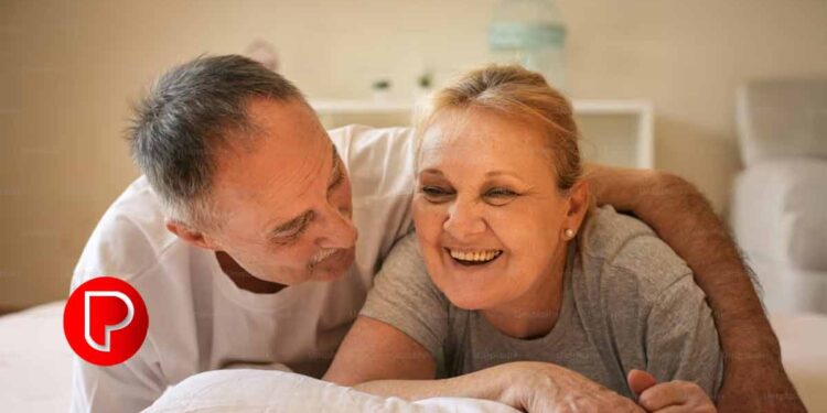 ആർത്തവ വിരാമത്തിലെത്തിയ സ്ത്രീകള്‍ക്ക് ലൈംഗിക ബന്ധത്തിലെ വേദന; കാരണങ്ങൾ നോക്കാം