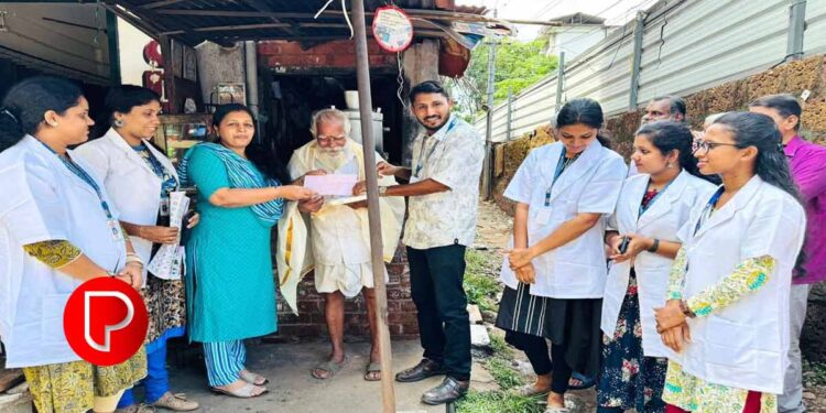 40 വർഷമായി ഒരു രൂപക്ക് ചായ വിൽക്കുന്ന കുട്ടേട്ടൻ ; അന്താരാഷ്ട്ര ചായ ദിനത്തിൽ ആദരിച്ചു