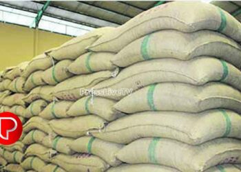 എൻ.​എ​ഫ്.​എ​സ്.​എ ഗോ​ഡൗ​ണി​ലെ തൊ​ഴി​ലാ​ളി​ക​ൾ ഭീ​ഷ​ണി​പ്പെ​ടു​ത്തു​ന്നു; റേഷ​ൻ വ്യാ​പാ​രി​ക​ൾ സ​മ​ര​ത്തി​ലേ​ക്ക്