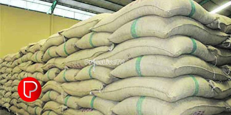 എൻ.​എ​ഫ്.​എ​സ്.​എ ഗോ​ഡൗ​ണി​ലെ തൊ​ഴി​ലാ​ളി​ക​ൾ ഭീ​ഷ​ണി​പ്പെ​ടു​ത്തു​ന്നു; റേഷ​ൻ വ്യാ​പാ​രി​ക​ൾ സ​മ​ര​ത്തി​ലേ​ക്ക്