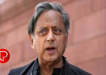 സ്വർണ്ണക്കടത്ത് ; ശിവകുമാര്‍ പ്രസാദിനെ കസ്റ്റംസ് അറസ്റ്റ് ചെയ്തത് ഞെട്ടിപ്പിക്കുന്നത് തരൂർ