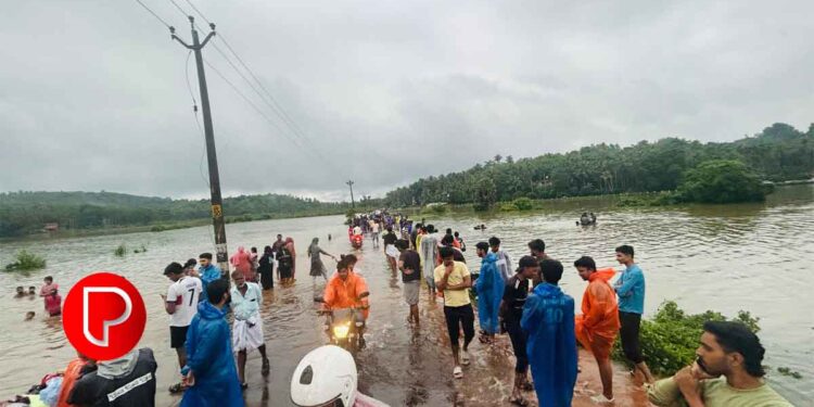 കനത്ത മഴ: ചാലിയാറും ഇരുവഴിഞ്ഞിയും ചെറുപുഴയും കരകവിഞ്ഞു; മാവൂരിലെ താഴ്ന്ന പ്രദേശങ്ങളില്‍ വെള്ളം കയറി