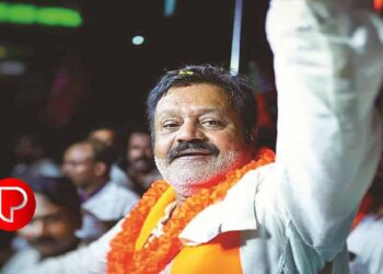 കേരളം ആകാംക്ഷയോടെ ; തൃശ്ശൂരിൽ സുരേഷ് ഗോപി മുന്നിൽ