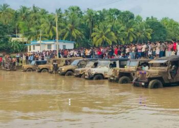 മലബാർ റിവർ ഫെസ്റ്റിവൽ: കൊടിയത്തൂരിൽ ആവേശം വാനോളമുയർത്തി ചെളിയിലെ വണ്ടിപ്പൂട്ട് മത്സരം