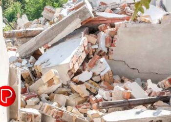 കോഴിക്കോട് ലോറിയിടിച്ച് മതിൽ ഇടിഞ്ഞുവീണ് അഞ്ച് വിദ്യാർത്ഥികൾക്ക് പരിക്കേറ്റു