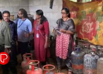 മുക്കം കാദിയോടിൽ ജനവാസ മേഖലയിൽ അനധികൃത പാചക വാതക റീഫില്ലിംഗ് കേന്ദ്രം; പരിശോധനക്കെത്തിയ ഉദ്യോഗസ്ഥരെ കണ്ട് തൊഴിലാളികള്‍ ഓടി