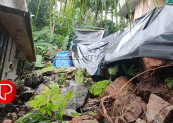 കനത്ത മഴയില്‍ കോഴിക്കോട് ജില്ലയില്‍ വ്യാപക നാശനഷ്ടം; 30ലേറെ വീടുകള്‍ ഭാഗികമായി തകര്‍ന്നു; കോഴിക്കോട് താലൂക്കില്‍ അഞ്ച് ദുരിതാശ്വാസ ക്യാംപുകളിലായി 21 പേര്‍