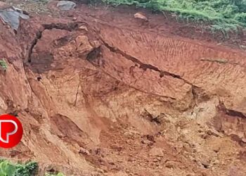 കനത്ത മഴയിൽ പെട്രോൾ പമ്പിനായി മണ്ണെടുത്ത കുന്ന് ഇടിഞ്ഞുവീണു; കറുത്തപറമ്പിലെ ജനങ്ങൾ ആശങ്കയില്‍