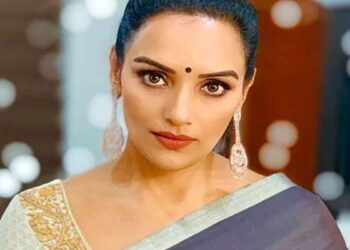 കുറ്റം വരുമ്പോള്‍ മാറി നില്‍ക്കുന്നതാണ് ഉചിതം ; ബാബുരാജ് സ്ഥാനമൊഴിയണമെന്ന് ശ്വേത മേനോന്‍