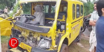 വടകര എടച്ചേരിയിൽ സ്വകാര്യ ബസ് സ്കൂള്‍ വാഹനത്തിലിടിച്ച്‌ ഏഴ് വിദ്യാര്‍ഥികള്‍ക്കും ഡ്രൈവര്‍ക്കും പരിക്ക്