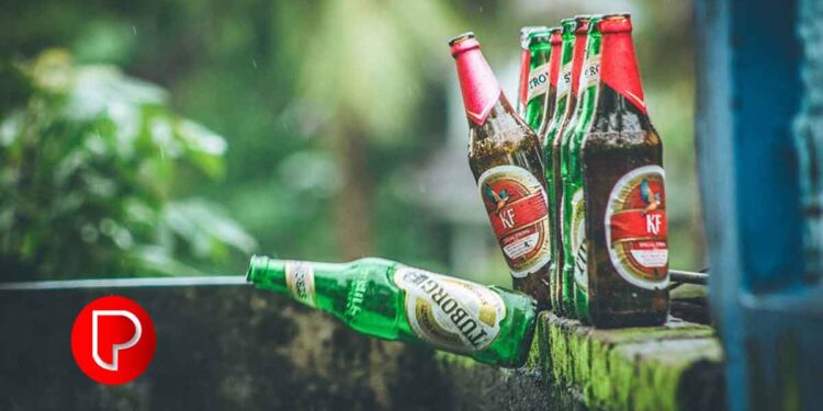 മുക്കത്തെ ബീവറേജസ് മദ്യശാല മുന്നറിയിപ്പില്ലാതെ അടച്ചു