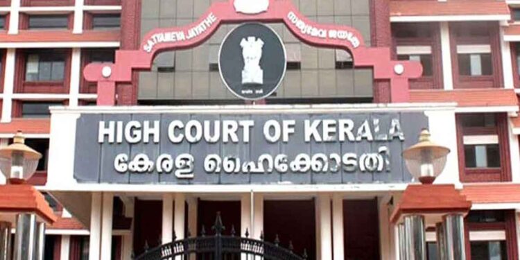 നടിയെ ആക്രമിച്ച കേസ്: പ്രോസിക്യൂഷൻ വീണ്ടും കോടതിയിൽ