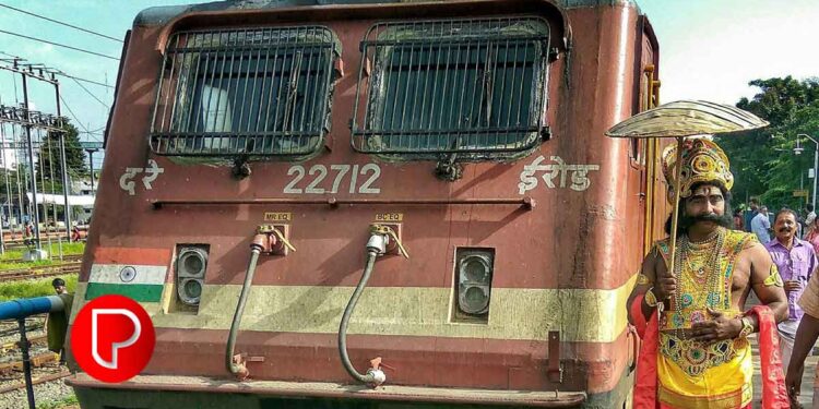 മാവേലി എക്‌സ്പ്രസ് ഒരു മണിക്കൂർ വഴിയില്‍ പിടിച്ചിടും