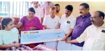 ബോചെ വാക്കുപാലിച്ചു: ശ്രുതിക്ക് 10 ലക്ഷം നല്‍കി