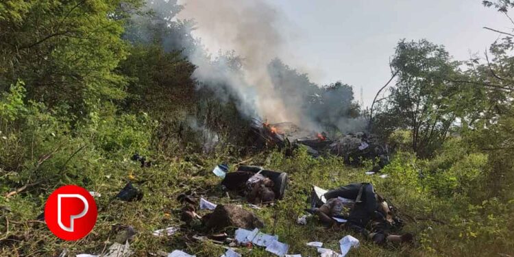 പുണെയില്‍ ഹെലികോപ്ടര്‍ തകര്‍ന്നു വീണ് 3 മരണം