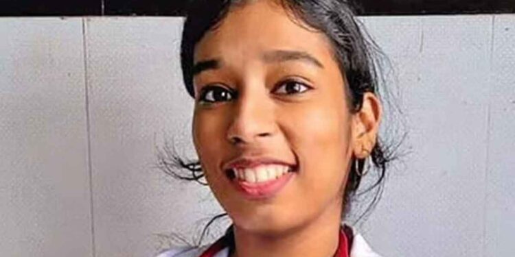 ഡോ. വന്ദനാദാസ് മെമ്മോറിയൽ ക്ലിനിക് ; മകളുടെ സ്വപ്നമാണ് സഫലമായതെന്ന് വന്ദനയുടെ അമ്മ