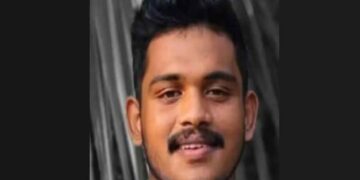 കോഴിക്കോട് കെഎസ്ആര്‍ടിസി ബസ് ബൈക്കില്‍ ഇടിച്ച്  നഴ്‌സിംഗ് വിദ്യാര്‍ത്ഥി മരിച്ചു.