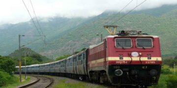 കോഴിക്കോട് ട്രെയിനിൽ നിന്ന് വീണ് മലപ്പുറം സ്വദേശി യുവതിക്ക് ദാരുണാന്ത്യം