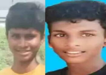 മൊബൈല്‍ ഫോണില്‍ ഗെയിം കളിച്ച്‌ ട്രാക്കിലൂടെ നടന്ന സുഹൃത്തുക്കള്‍ ട്രെയിൻ ഇടിച്ച്‌ മരിച്ചു