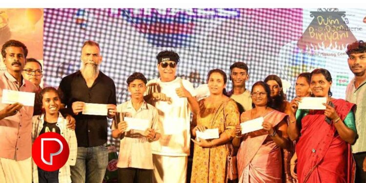 ബോചെ ടീ ലക്കി ഡ്രോ; 6 പേര്‍ക്ക് 10 ലക്ഷം രൂപ സമ്മാനിച്ചു; കോഴിക്കോട് ബീച്ചില്‍ നടന്ന പരിപാടിയില്‍ ബോചെ ചെക്കുകള്‍ വിതരണം ചെയ്തു