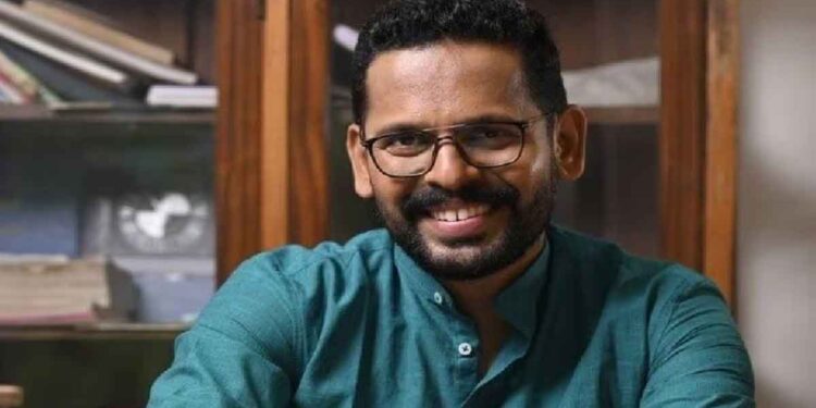 കള്ളപ്പണം കണ്ടെത്താൻ എല്‍.ഡി.എഫിന് സ്‌ക്വാഡുകളുണ്ടെന്ന് ഡോ.പി.സരിന്‍