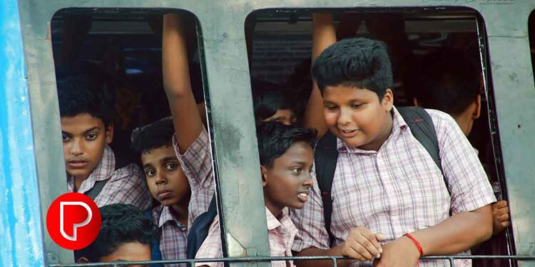 ക്രിസ്മസ് കാലത്ത് തിരിച്ചടി: കേരളത്തിലേക്കുള്ള യാത്രക്ക് ചെലവേറും, ടിക്കറ്റ് നിരക്കിൽ വൻ വർധനവ്