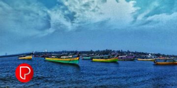 നിയമവിരുദ്ധ മത്സ്യബന്ധനം: കോഴിക്കോട് രണ്ട് ബോട്ടുകള്‍ കസ്റ്റഡിയില്‍