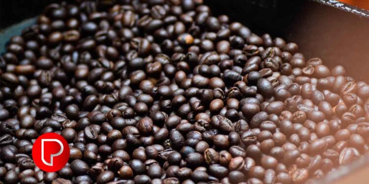 വിളവെടുപ്പുതുടങ്ങിയിട്ടും കാപ്പിക്ക് വില ഉയരുന്നു; കര്‍ഷകര്‍ക്ക് പ്രയോജനമില്ല