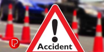 മുക്കത്ത് ബൈക്കില്‍നിന്ന്‍ തെറിച്ചുവീണ യാത്രക്കാരന്‍റെ കൈയിലൂടെ ലോറി കയറിയിറങ്ങി