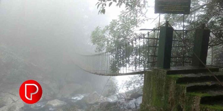 കക്കയം ഉരക്കുഴി ഇക്കോ ടൂറിസം കേന്ദ്രത്തിലെ ടിക്കറ്റ് നിരക്ക് വര്‍ധിപ്പിക്കാൻ നീക്കം; പ്രാഥമിക സൗകര്യങ്ങള്‍ പോലുമില്ലെന്ന് പരാതി