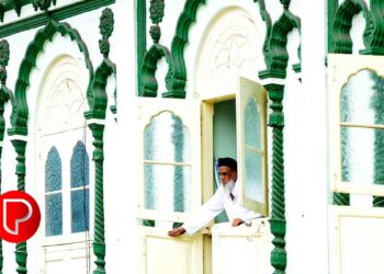 പുണ്യ മാസത്തെ വരവേറ്റ് വിശ്വാസികള്‍