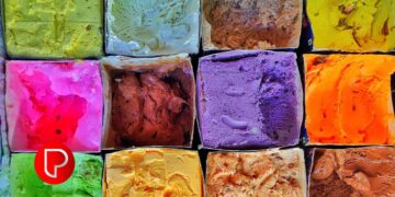 കാരശ്ശേരി ആക്കോട്ട് ചാലിൽ അജ്ഞാതൻ വൈദ്യുതി കണക്ഷൻ വിച്ഛേദിച്ചതിനെ തുടർന്ന് ഐസ്ക്രീം ഏജൻസിയിലെ ഐസ്ക്രീമുകള്‍ അലിഞ്ഞു നശിച്ചു