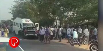 ഗുണ്ടൽപേട്ടിൽ കാറും ട്രാവലറും കൂട്ടിയിടിച്ച് അപകടം; കൊണ്ടോട്ടി സ്വദേശികളായ രണ്ട് പേർ മരിച്ചു