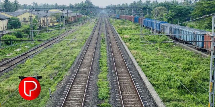 വെസ്റ്റ് ഹിൽ റെയിൽവേ സ്റ്റേഷന് സമീപം ട്രെയിൻ തട്ടി യുവാവ് മരിച്ചു