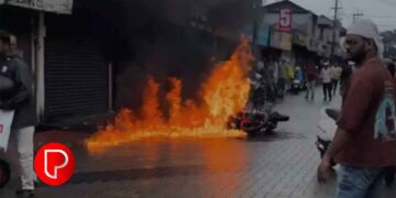 കോഴിക്കോട് പാളയത്ത് ബൈക്കിന് തീ പിടിച്ചു