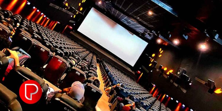 ശ്രീ തിയ്യറ്ററില് സിനിമ കാണുന്നതിനിടെ യുവതിയോട് അപമര്യാദയായി പെരുമാറി; പ്രതി പിടിയില്