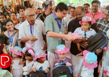 കേരളത്തില്‍ നടപ്പാക്കുന്നത് മാനവികതയും പൗരബോധവും ഉയര്‍ത്തിപ്പിടിക്കുന്ന പാഠ്യപദ്ധതി -മന്ത്രി പി എ മുഹമ്മദ് റിയാസ്; ജില്ലാതല പ്രവേശനോത്സവം പെരിങ്ങൊളം ഗവ. ഹയര്‍ സെക്കന്‍ഡറി സ്‌കൂളില്‍ നടന്നു