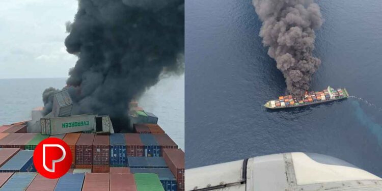 കോഴിക്കോട് തീരത്തിനടുത്ത് ചരക്ക് കപ്പലിന് തീപിടിച്ചു; 50 കണ്ടെയ്നറുകൾ കടലിൽ പതിച്ചു
