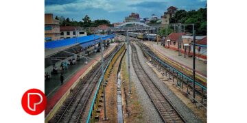 റെയിൽവേ ലഗേജ് ബുക്കിങ്ങിൽ ക്രമക്കേട്; കോഴിക്കോട്ട് രണ്ട് റെയിൽവേ ഉദ്യോഗസ്ഥരെ പിരിച്ചുവിട്ടു